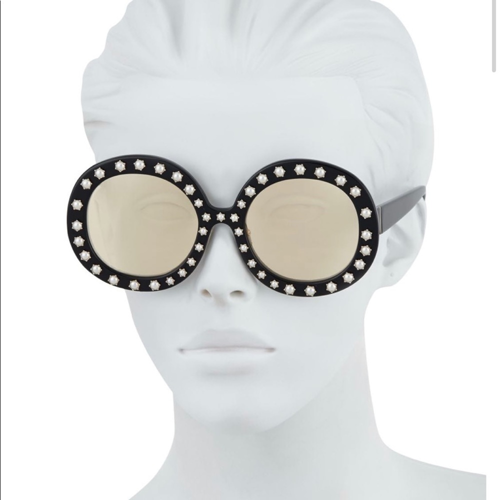 Alice + Olivia Bel Air Round Sunglasses